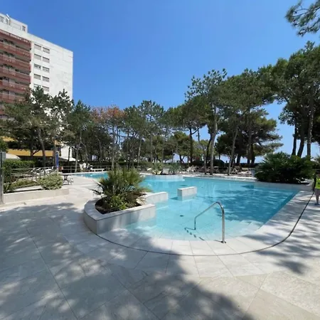 Perfect Flat With Pool リニャーノ・サッビアドーロ